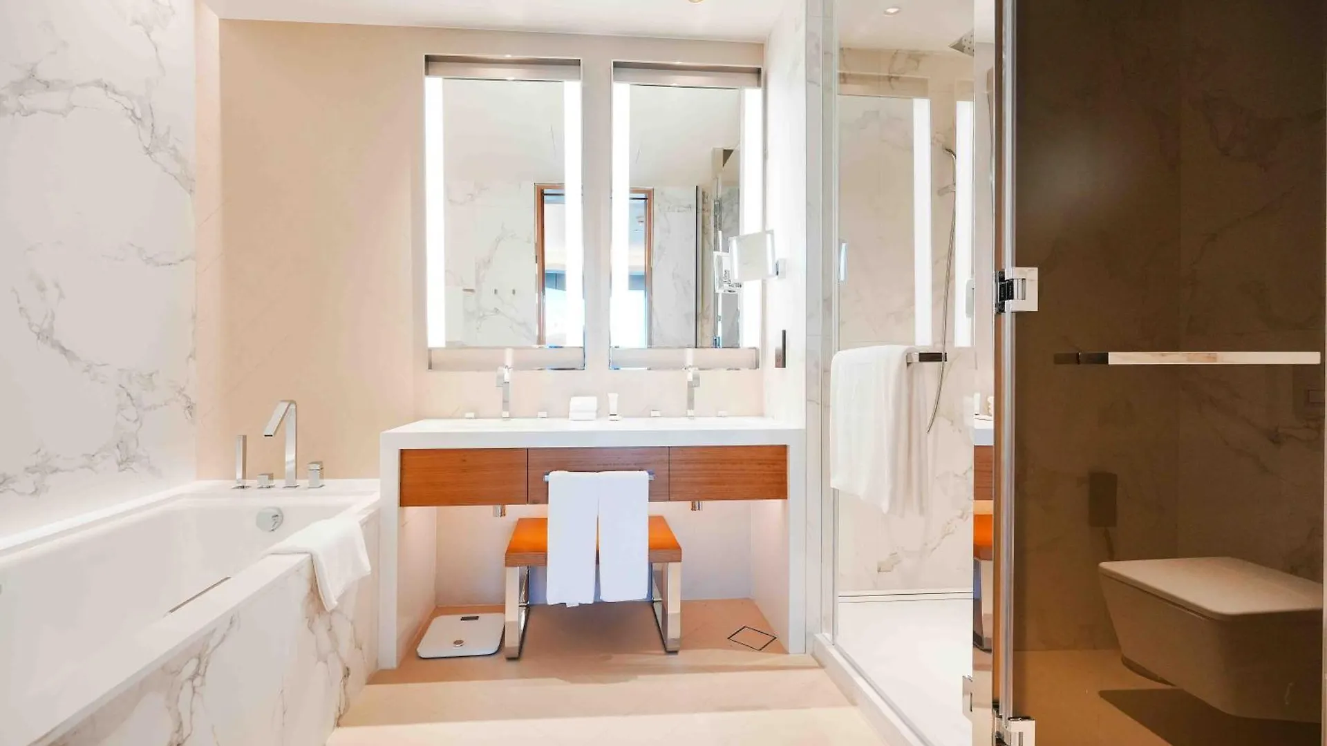 Luxury 2 Bedroom In Address Opera Residence Downtown Dubai